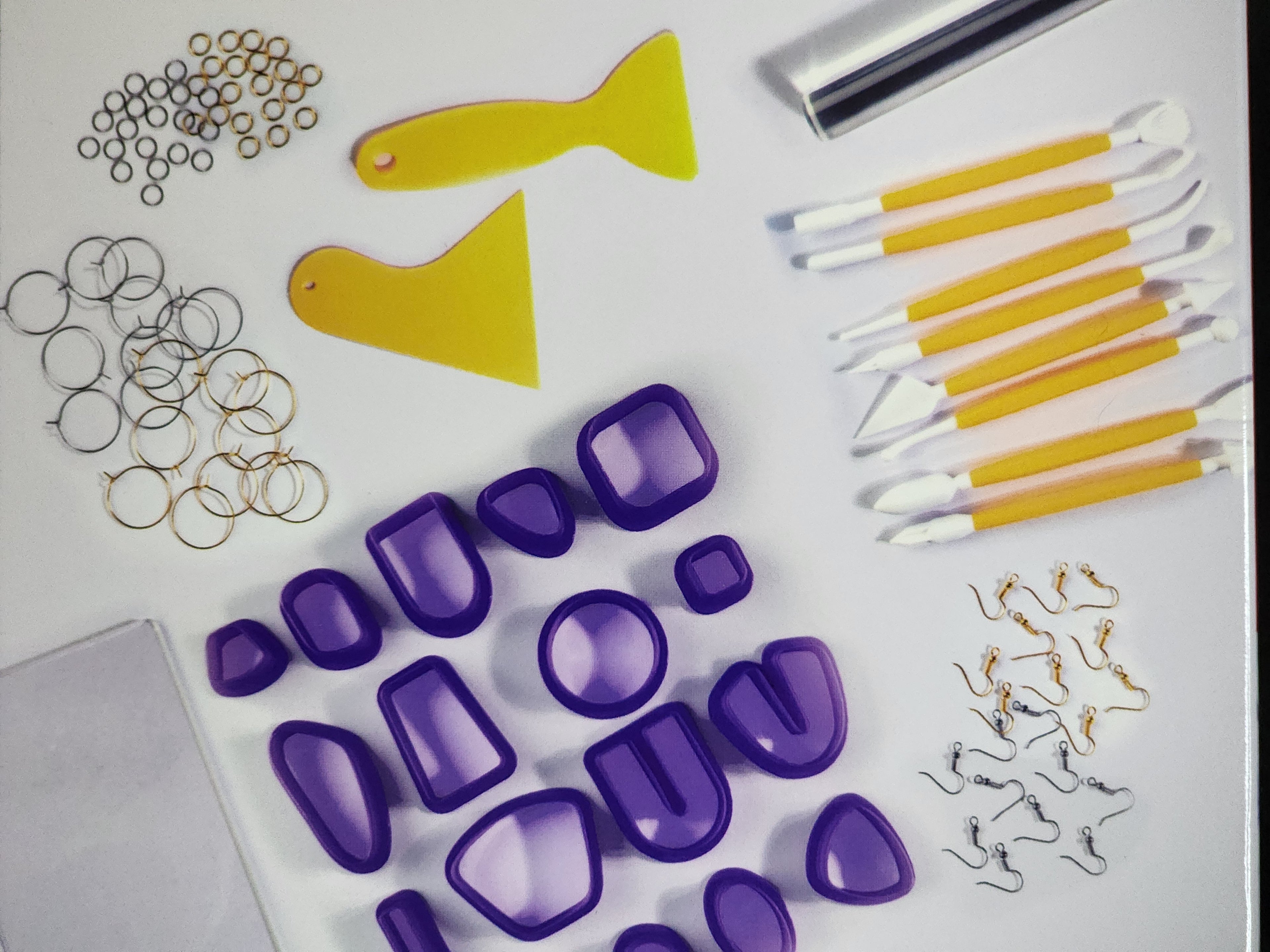 Mont Marte Polymer Clay Jewellery Tool Kit 110pc